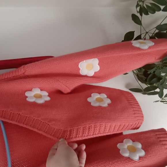 SHEIN Knitted Sweater Flower Print Ladies Clothes - Picture 2 of 7